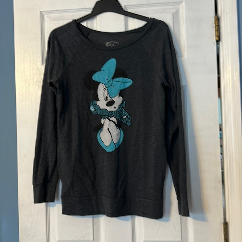 Disney Minnie Mouse women’s sweatshirt; size medium